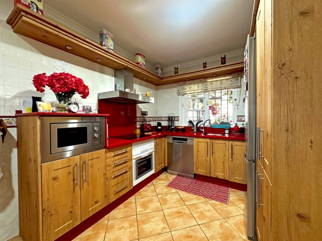 3 Bedrooms Townhouse in Estepona