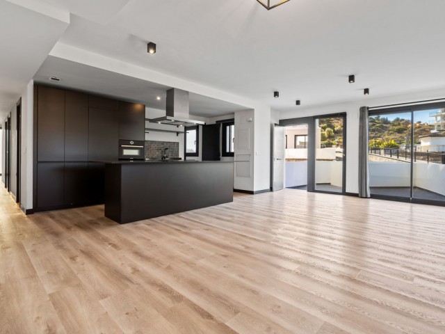 4 Bedrooms Apartment in Mijas