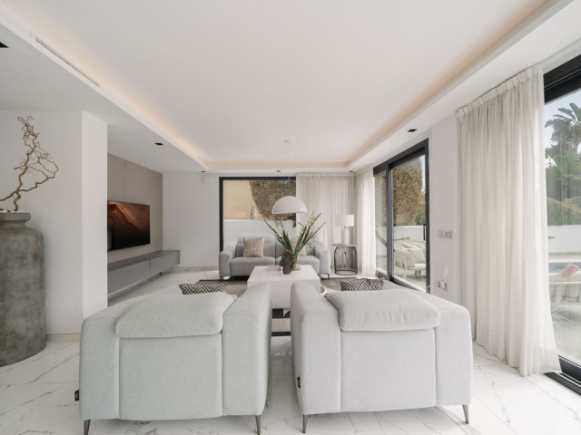 4 Slaapkamer Villa in Nueva Andalucía