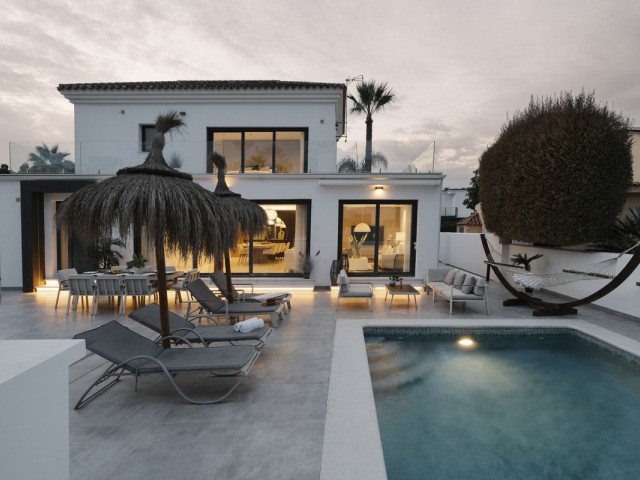 4 Slaapkamer Villa in Nueva Andalucía