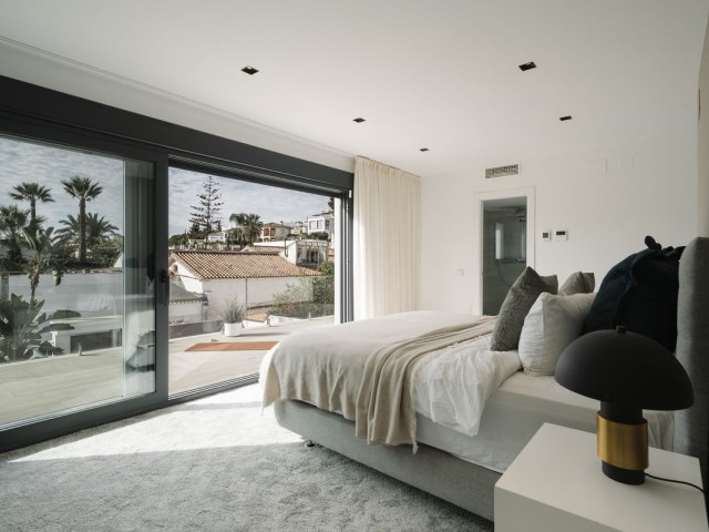 4 Slaapkamer Villa in Nueva Andalucía