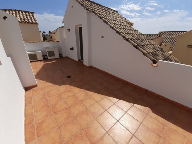 Maison mitoyenne avec 3 Chambres  à Las Chapas