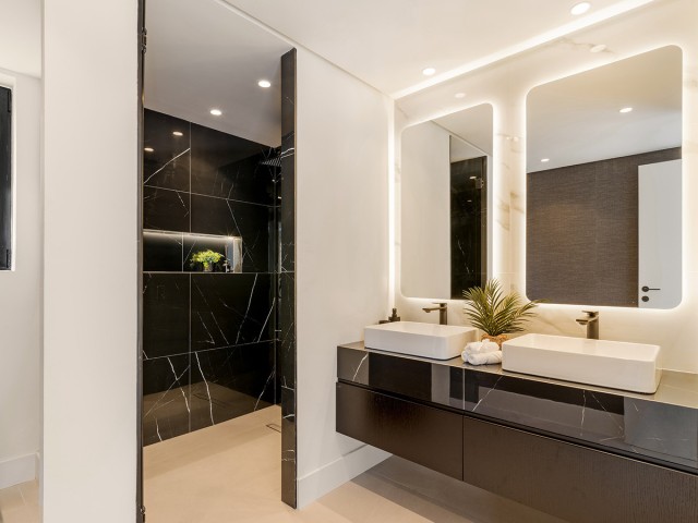 5 Slaapkamer Villa in Nueva Andalucía