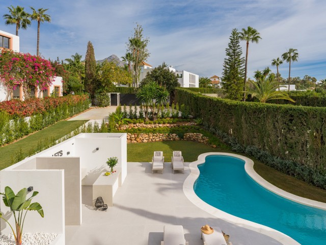 5 Slaapkamer Villa in Nueva Andalucía