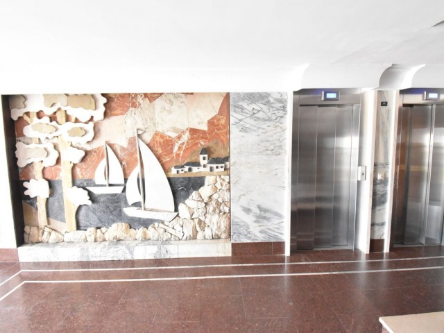 Apartamento con 2 Dormitorios  en Fuengirola