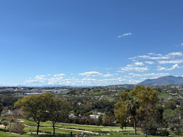 4 Slaapkamer Appartement in Nueva Andalucía
