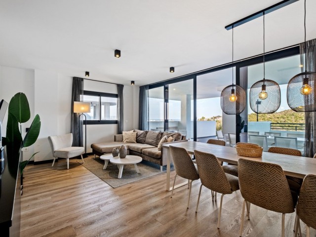 4 Bedrooms Apartment in Mijas