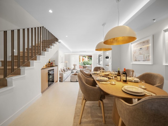 Maison mitoyenne avec 3 Chambres  à Aloha