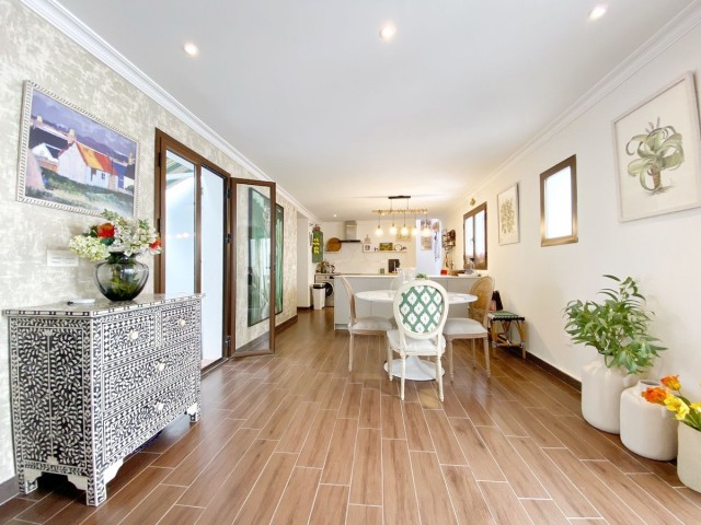 5 Bedrooms Townhouse in Marbella