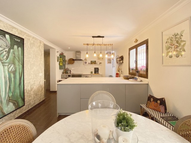 5 Bedrooms Townhouse in Marbella