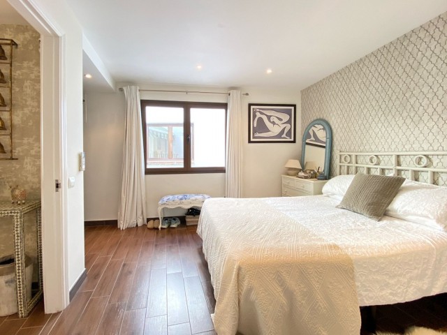 5 Bedrooms Townhouse in Marbella