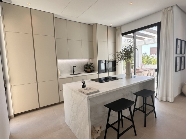 Villa con 5 Dormitorios  en Marbella