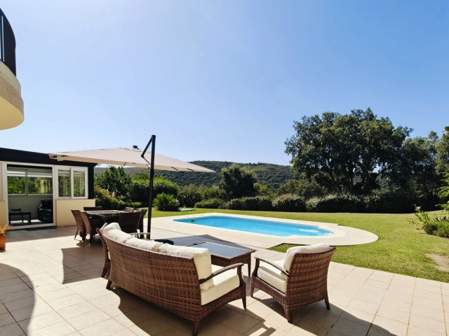 Appartement avec 3 Chambres  à San Roque Club