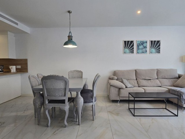 3 Slaapkamer Rijtjeshuis in Nueva Andalucía