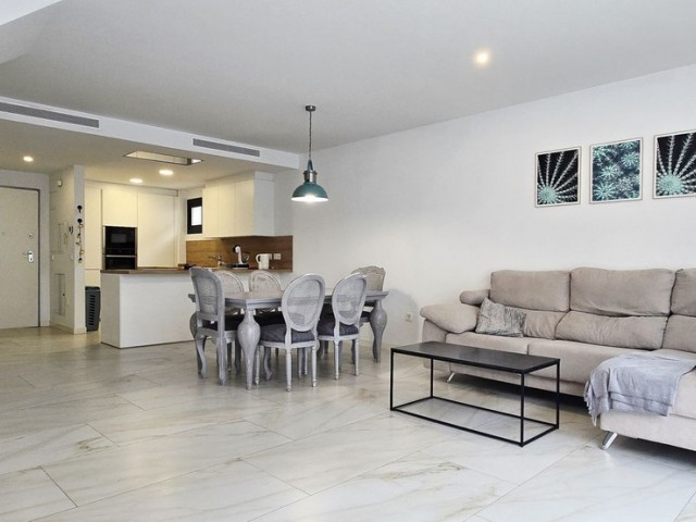 3 Slaapkamer Rijtjeshuis in Nueva Andalucía