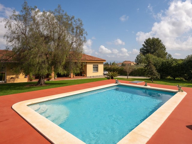 4 Bedrooms Villa in Alhaurín el Grande