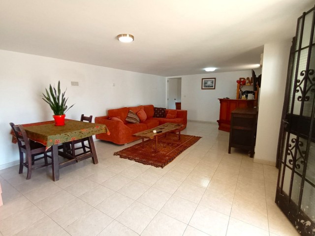Villa avec 5 Chambres  à Benalmadena