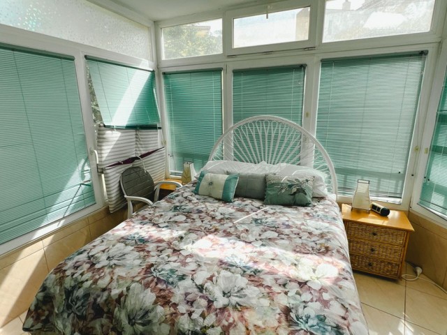 Apartamento con 2 Dormitorios  en La Cala de Mijas