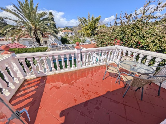 Huvila, El Rosario, R4310383