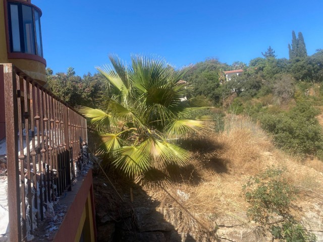 6 Sovrums Villa i Elviria