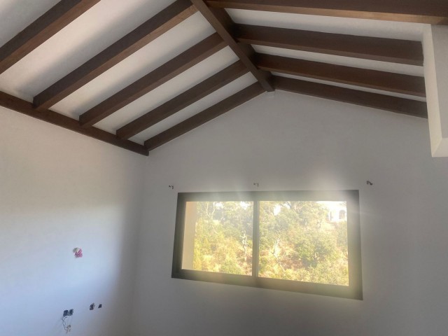 6 Sovrums Villa i Elviria