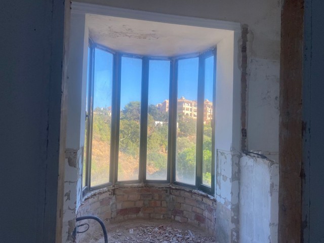 6 Sovrums Villa i Elviria