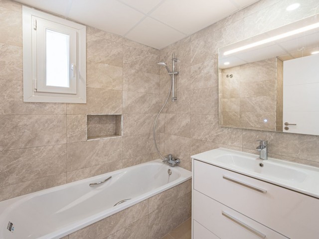 3 Slaapkamer Rijtjeshuis in Nueva Andalucía