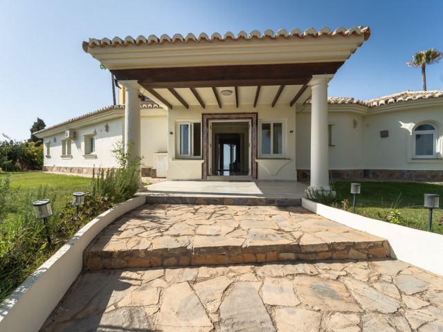 5 Soveroms Villa i Mijas Costa