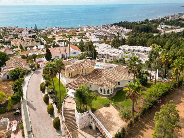 5 Soveroms Villa i Mijas Costa