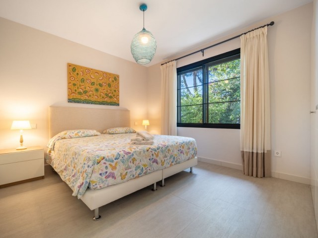 5 Bedrooms Villa in Los Monteros