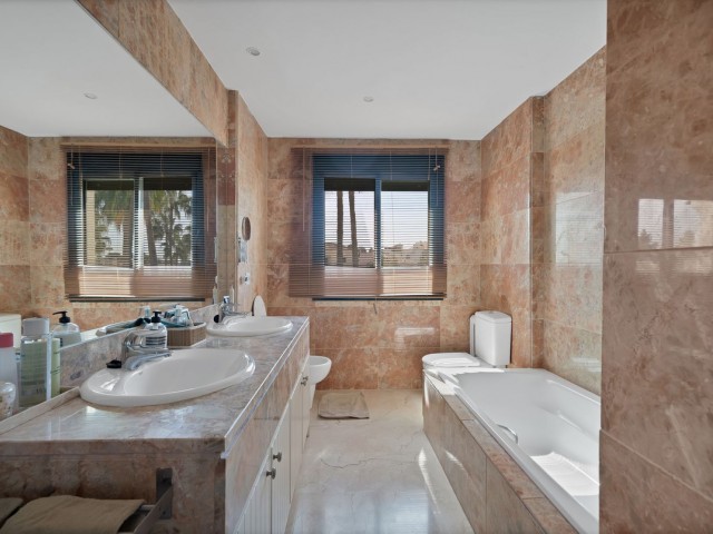 3 Makuuhuoneen Rivitalo Atalaya