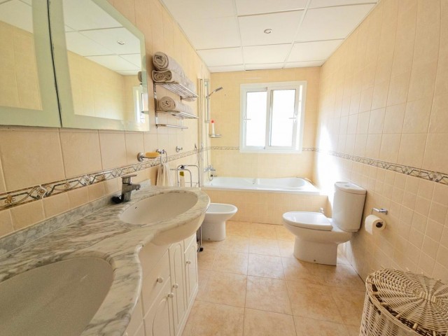 4 Makuuhuoneen Huvila Riviera del Sol