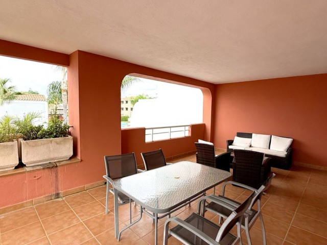 2 Bedrooms Apartment in El Paraiso