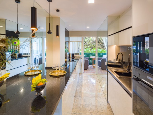 2 Bedrooms Apartment in The Golden Mile