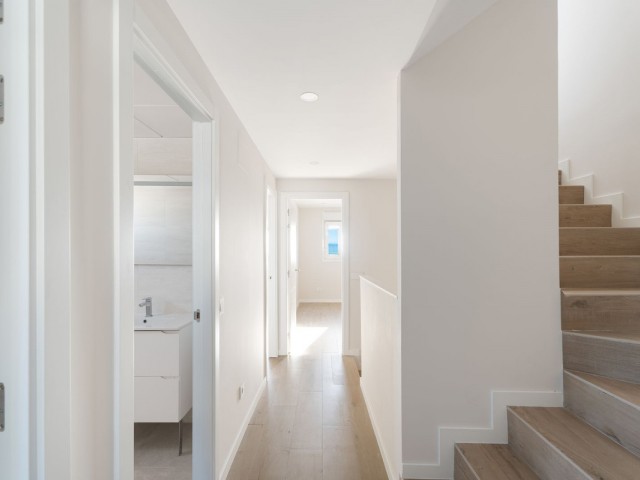 4 Schlafzimmer Reihenhaus in La Cala de Mijas