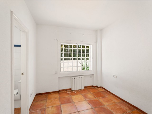 5 Bedrooms Villa in Marbesa