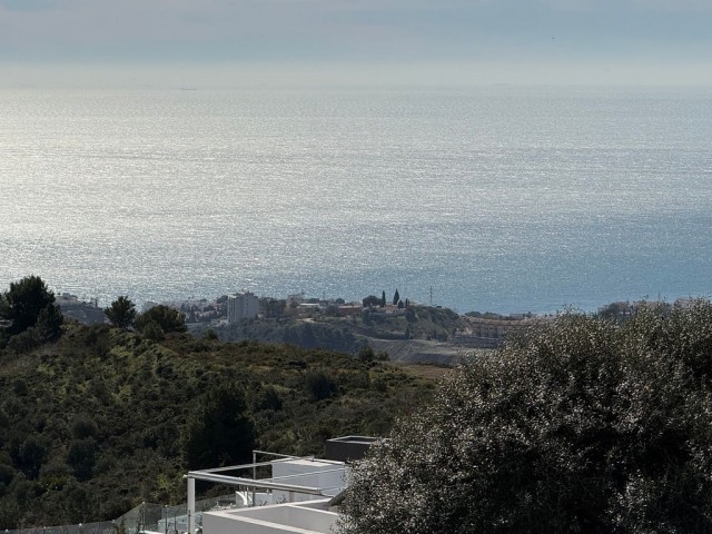 4 Soveroms Villa i Mijas