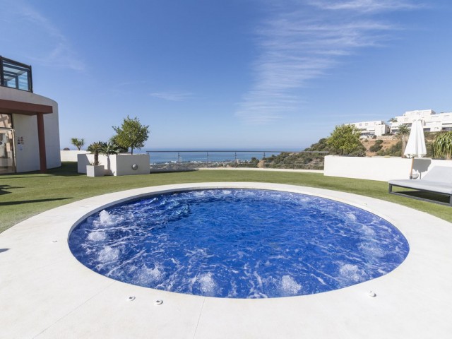 2 Bedrooms Apartment in Altos de los Monteros