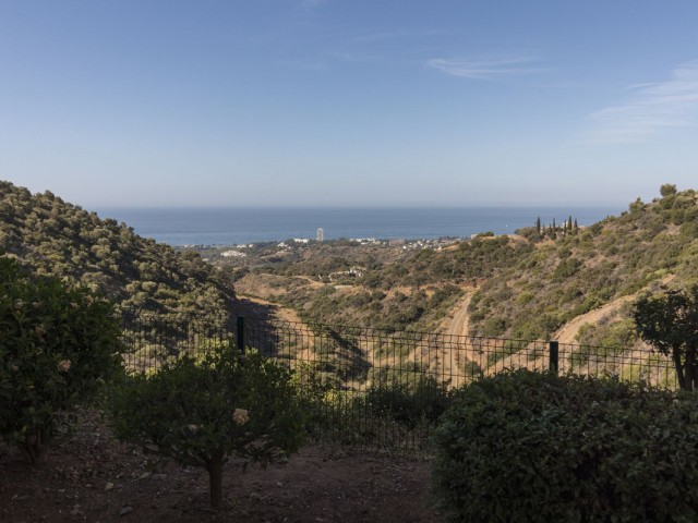 2 Bedrooms Apartment in Altos de los Monteros