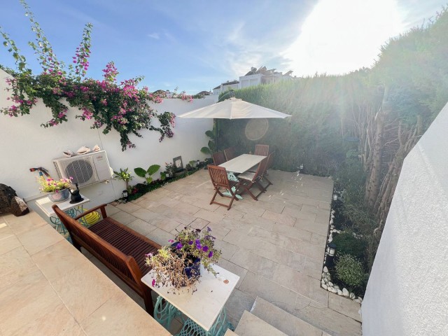 3 Slaapkamer Rijtjeshuis in Nagüeles