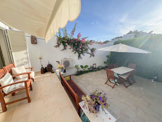 Adosado con 3 Dormitorios  en Nagüeles