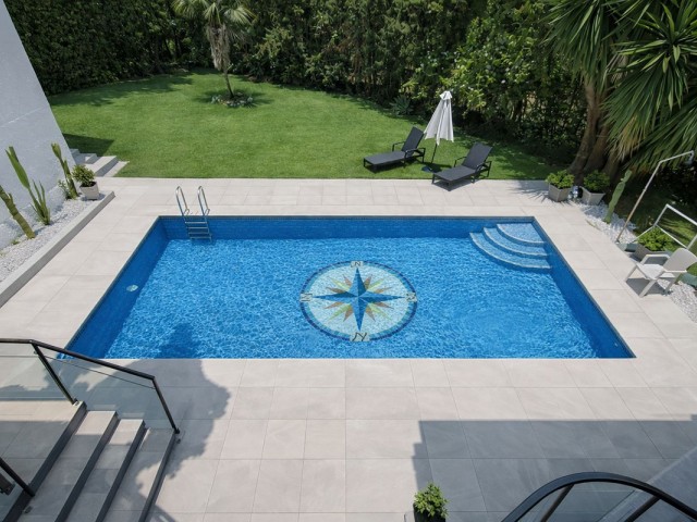 7 Makuuhuoneen Huvila Calahonda