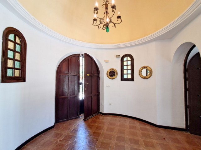 7 Makuuhuoneen Huvila Calahonda