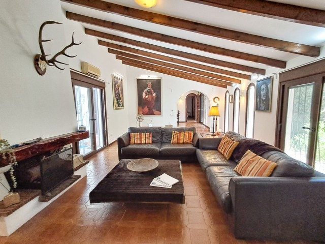 7 Makuuhuoneen Huvila Calahonda