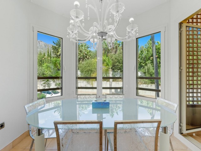 Apartamento con 3 Dormitorios  en Sierra Blanca