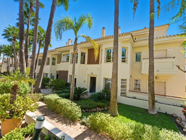 Apartment, Sierra Blanca, R5181412