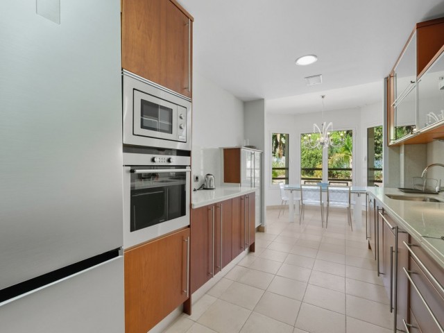 Apartamento con 3 Dormitorios  en Sierra Blanca