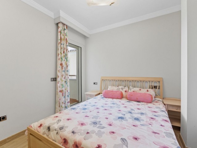 Apartamento con 3 Dormitorios  en Sierra Blanca