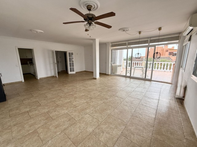 Villa avec 6 Chambres  à Torreblanca
