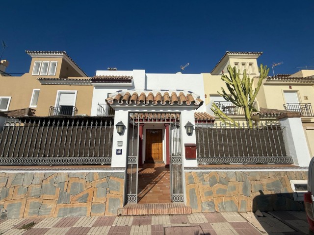 Reihenhaus, Cancelada, R5189578